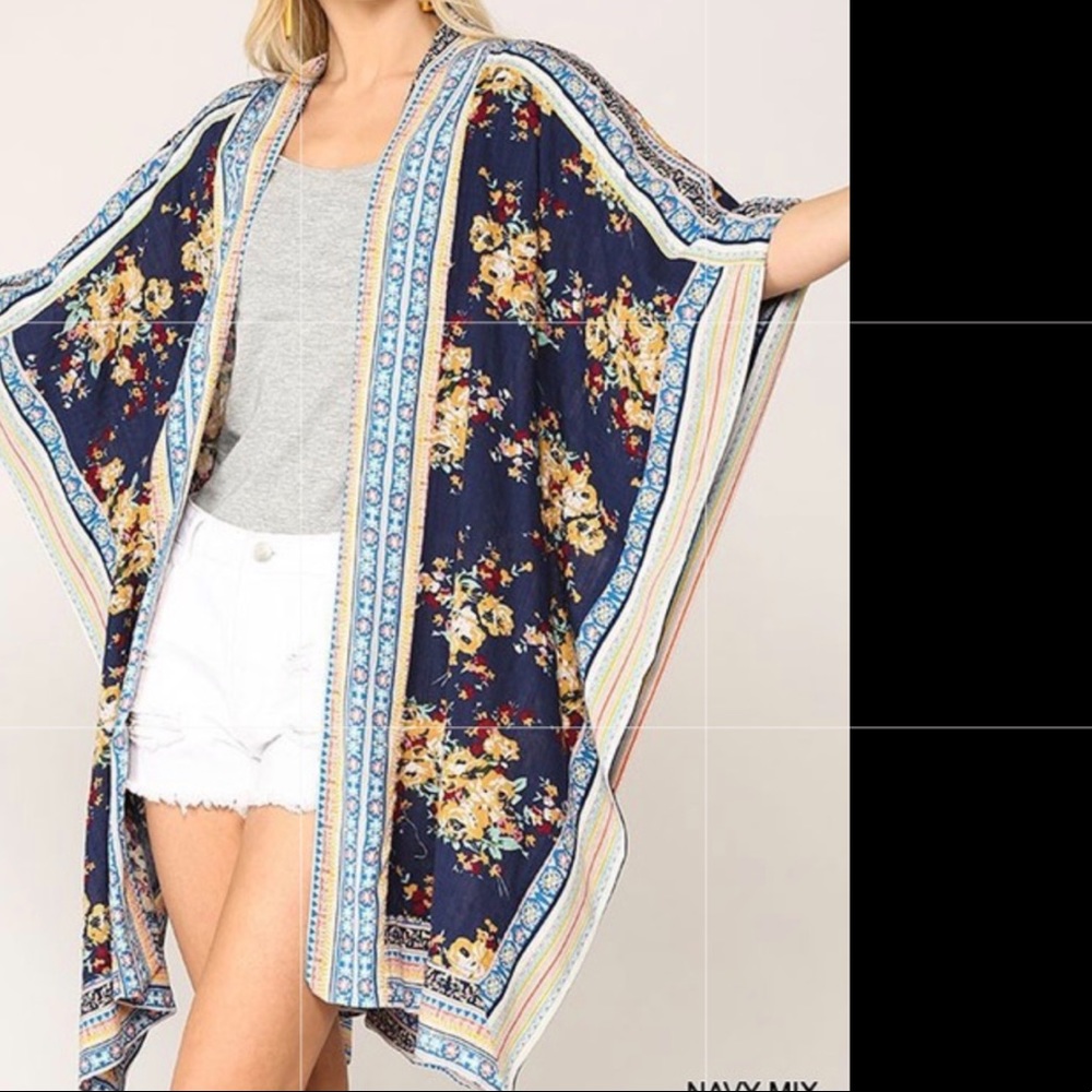 Mixed blue Kimono. - Picture 3 of 6